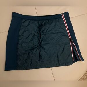 Teal Icebreaker Quilted Zip off Mini Bun Warmer with Red and White Stripe